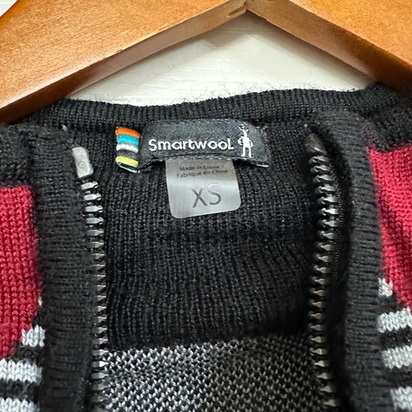 Smartwool XS, long-sleeved sweater, zip front. - Picture 3 of 3